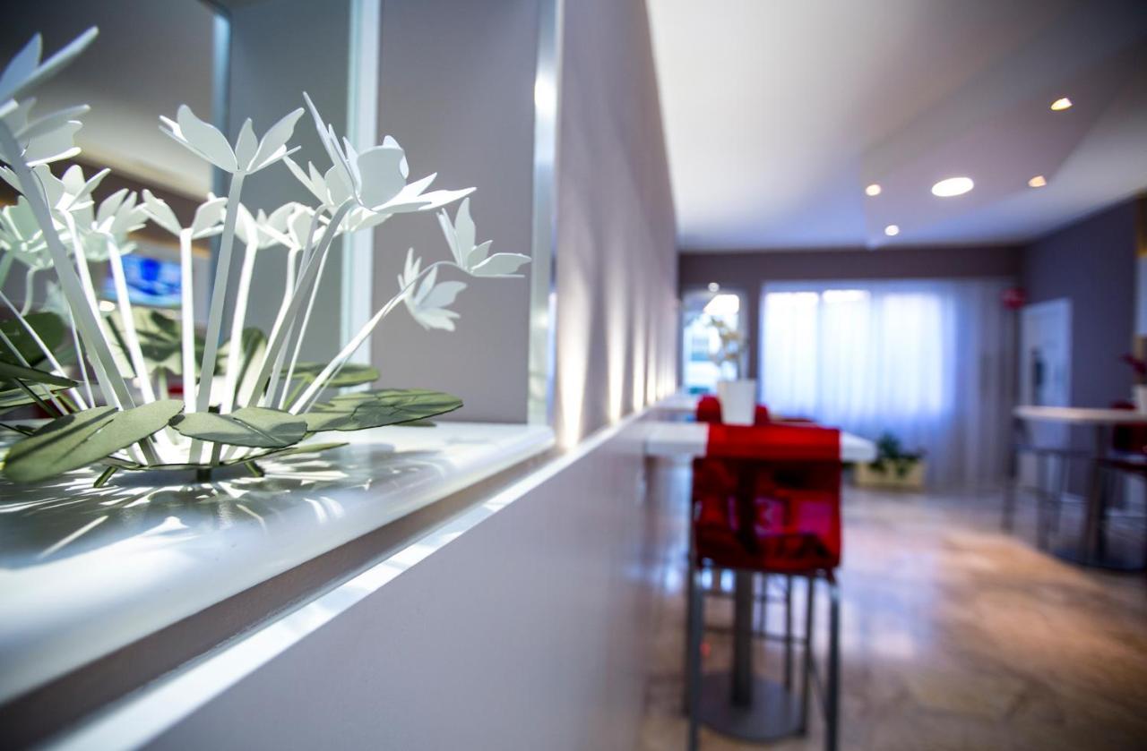 Agape Hotel Aa Hotels Milano Esterno foto
