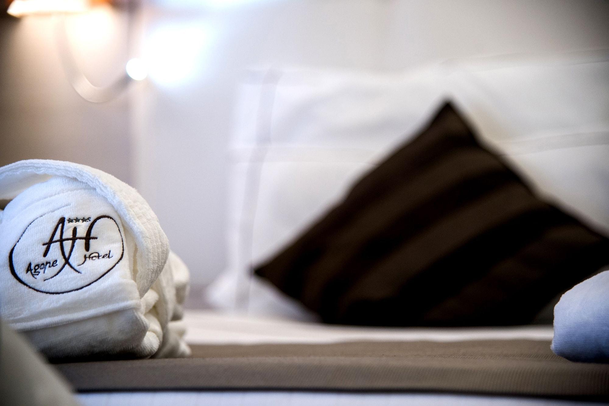 Agape Hotel Aa Hotels Milano Esterno foto