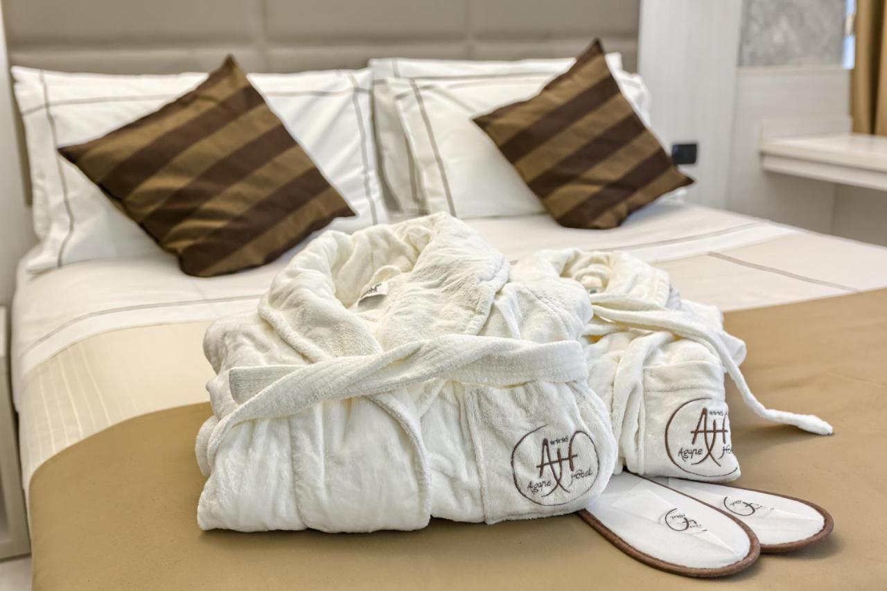 Agape Hotel Aa Hotels Milano Esterno foto